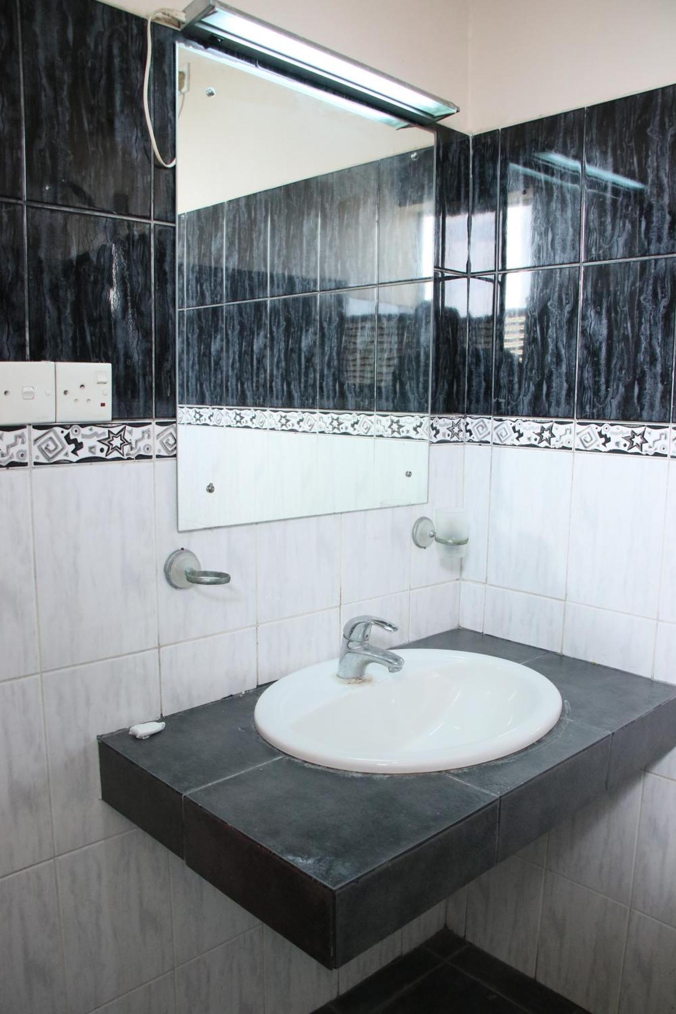 Caritas Rest Hotel Galle Bagian luar foto