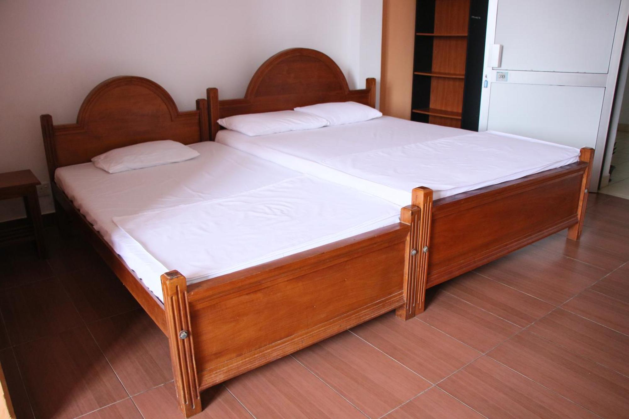 Caritas Rest Hotel Galle Bagian luar foto