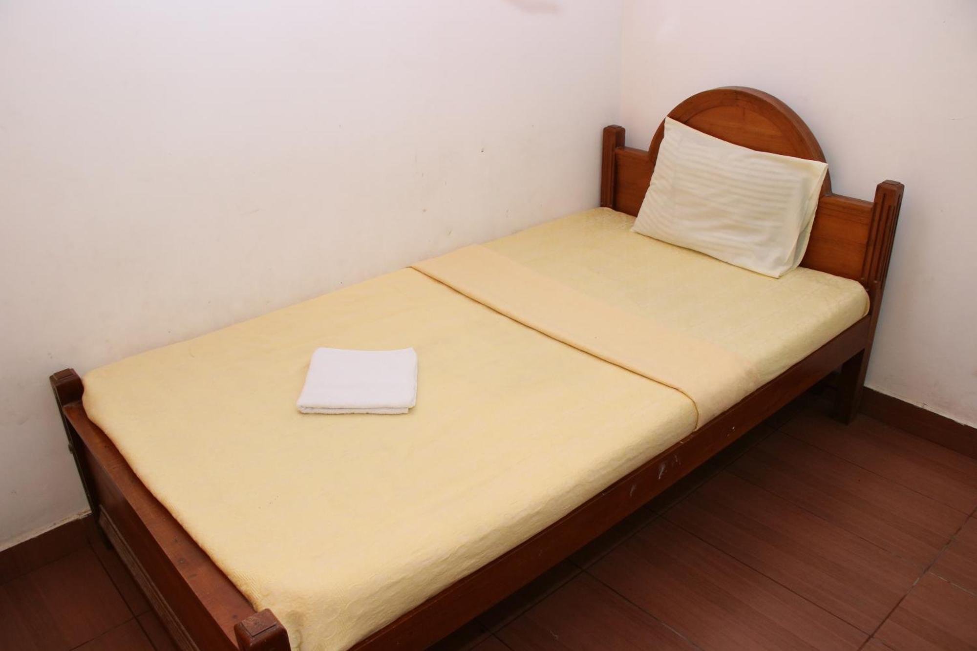 Caritas Rest Hotel Galle Bagian luar foto