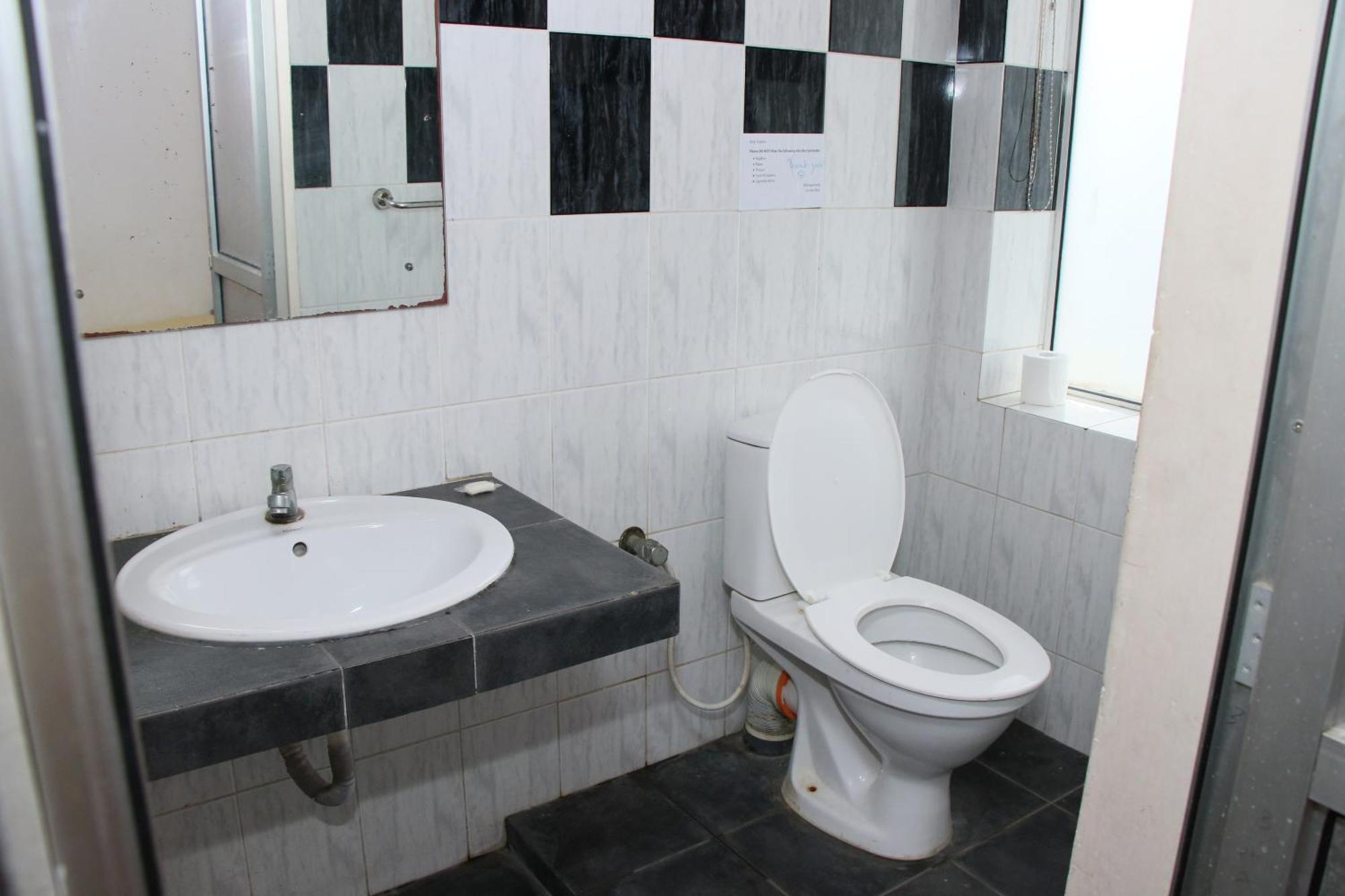 Caritas Rest Hotel Galle Bagian luar foto